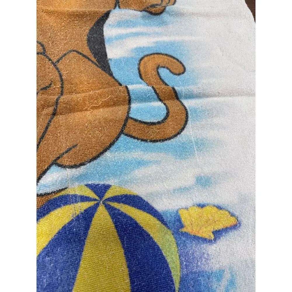 Vintage Scooby Doo Beach Towel 26x50 Cartoon Dog Pool Bath Well Loved Retro